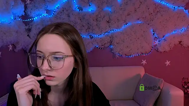 Snapshot of chloe_ley chatting on 23, 3, 2026 chloe ley online show from 23, 3, 2026