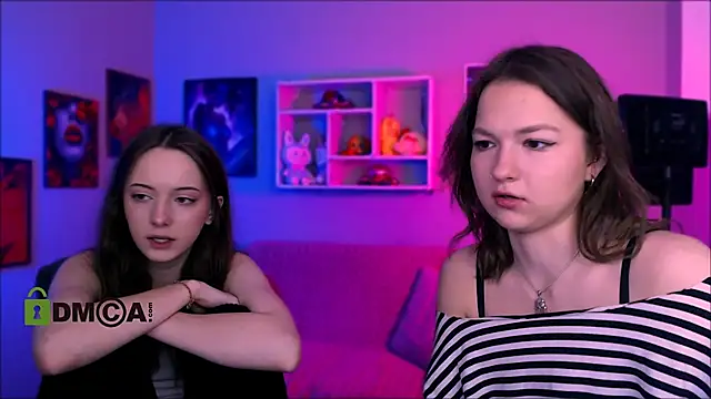 Snapshot of chloe_ley chatting on 20, 4, 2026 chloe ley online show from 20, 4, 2026