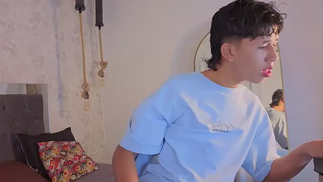 Snapshot of dave_eliot chatting on 15, 4, 2026 dave eliot online show from 15, 4, 2026