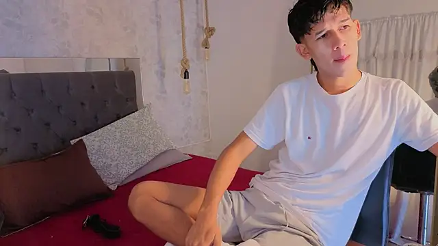 Snapshot of dave_eliot chatting on 25, 4, 2026 dave eliot online show from 25, 4, 2026