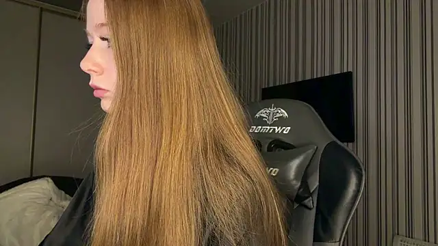 Snapshot of Emily_Rass_ chatting on 25, 3, 2026 Emily Rass online show from 25, 3, 2026