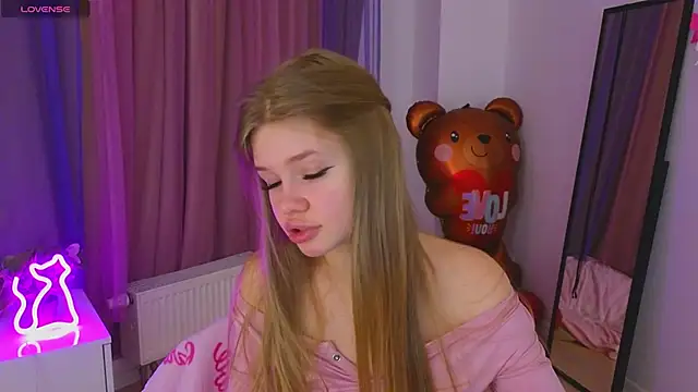 Snapshot of belrinaa chatting on 9, 4, 2026 belrinaa online show from 9, 4, 2026