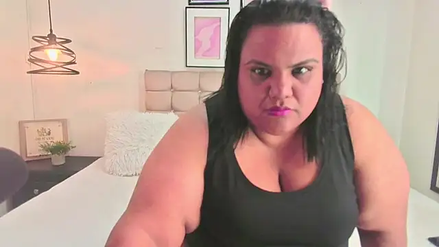 Snapshot of Luna_vixen1 chatting on 1, 3, 2026 Luna vixen1 online show from 1, 3, 2026