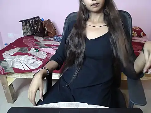 Snapshot of Indian_Sara chatting on 28, 4, 2026 Indian Sara online show from 28, 4, 2026