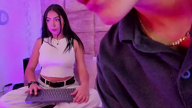 Snapshot of CaliferAndAurora chatting on 24, 3, 2026 CaliferAndAurora online show from 24, 3, 2026