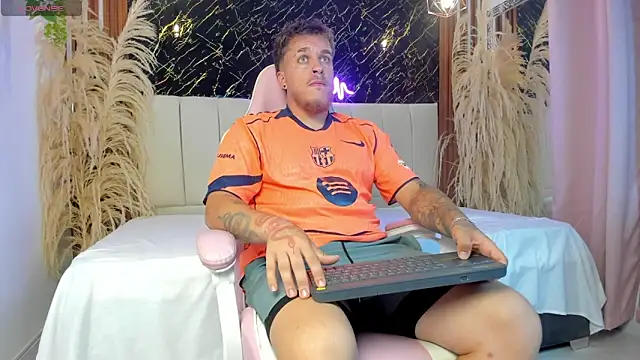 Snapshot of keane_lee_ chatting on 24, 3, 2026 keane lee online show from 24, 3, 2026