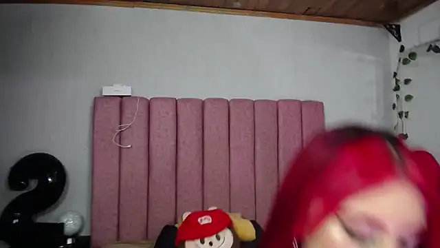 Snapshot of SaraLjordad chatting on 27, 4, 2026 SaraLjordad online show from 27, 4, 2026