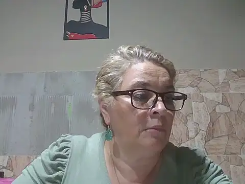 momismilf544 online show from 28, 3, 2026