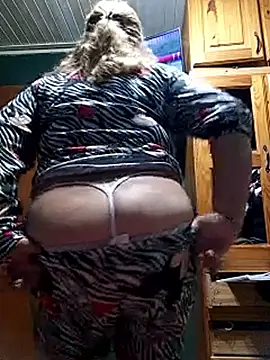 momismilf544 online show from 8, 4, 2026