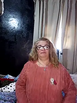 momismilf544 online show from 10, 5, 2026