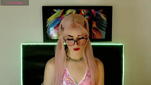 daphne wilson online show from 4, 3, 2026