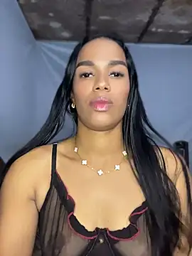 Snapshot of FlorSalvaje_ chatting on 1, 5, 2026 FlorSalvaje online show from 1, 5, 2026