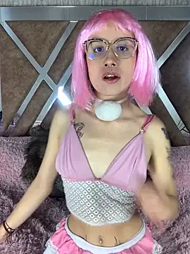 Alice Hecate online show from 6, 3, 2026