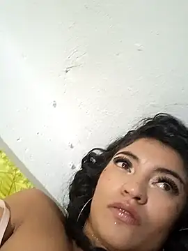 Snapshot of perla_stone11 chatting on 2, 4, 2026 perla stone11 online show from 2, 4, 2026