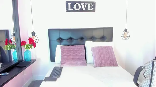 Snapshot of KatallelaMurillo chatting on 16, 4, 2026 KatallelaMurillo online show from 16, 4, 2026