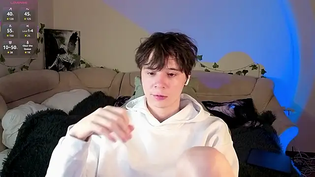 AnthonyCuutie online show from 6, 3, 2026