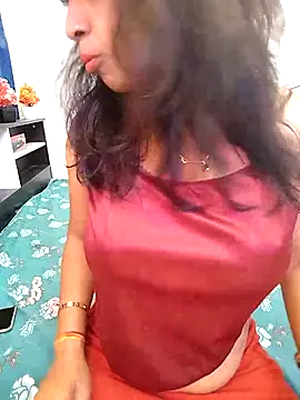 Snapshot of Tinaa_baby chatting on 3, 4, 2026 Tinaa baby online show from 3, 4, 2026