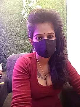 Snapshot of Tinaa_baby chatting on 5, 4, 2026 Tinaa baby online show from 5, 4, 2026