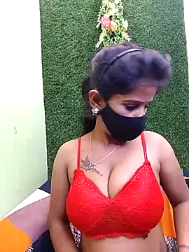 Snapshot of Tinaa_baby chatting on 17, 4, 2026 Tinaa baby online show from 17, 4, 2026