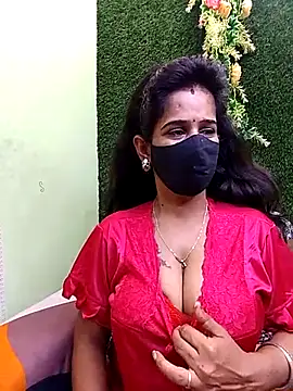 Snapshot of Tinaa_baby chatting on 19, 4, 2026 Tinaa baby online show from 19, 4, 2026