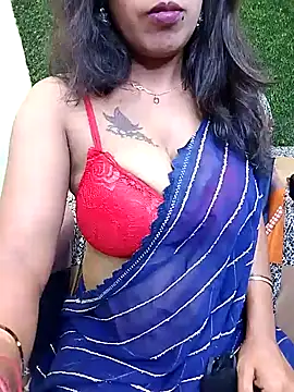 Snapshot of Tinaa_baby chatting on 22, 4, 2026 Tinaa baby online show from 22, 4, 2026