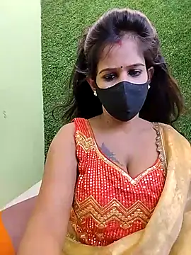 Snapshot of Tinaa_baby chatting on 24, 4, 2026 Tinaa baby online show from 24, 4, 2026