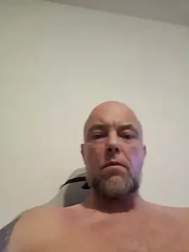 Snapshot of HornyDaddyMuscle chatting on 5, 6, 2026 HornyDaddyMuscle online show from 5, 6, 2026