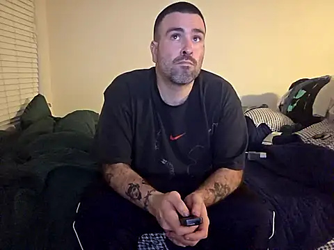 Biggbaddwulf7 online show from 28, 2, 2026