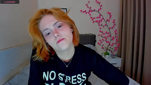 Snapshot of DellaRows chatting on 9, 4, 2026 DellaRows online show from 9, 4, 2026