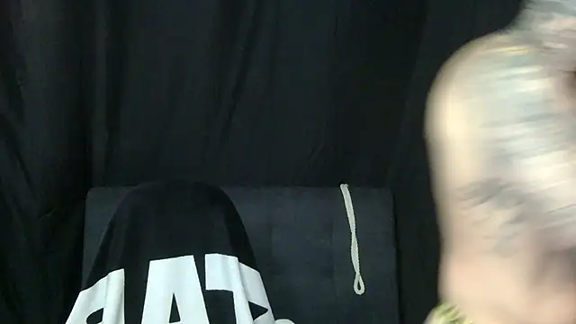 Snapshot of devilWithTats chatting on 27, 3, 2026 devilWithTats online show from 27, 3, 2026