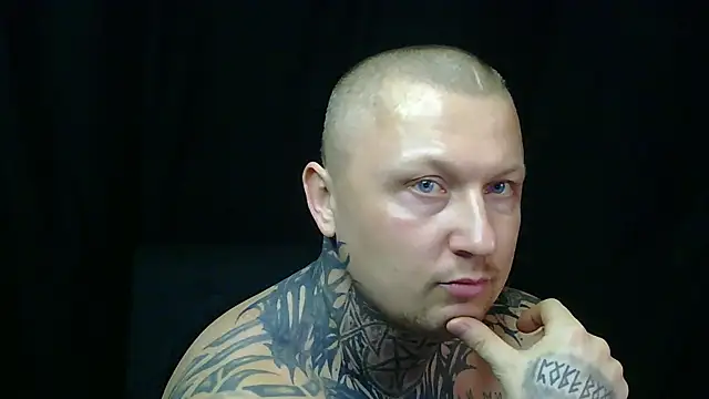 Snapshot of devilWithTats chatting on 29, 3, 2026 devilWithTats online show from 29, 3, 2026