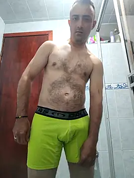 Snapshot of RaphandLey chatting on 5, 3, 2026 RaphandLey online show from 5, 3, 2026