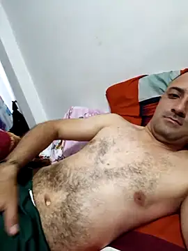 Snapshot of RaphandLey chatting on 5, 3, 2026 RaphandLey online show from 5, 3, 2026