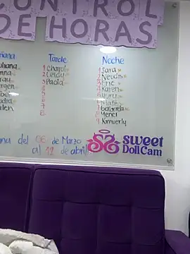 Snapshot of __Nahomy chatting on 7, 4, 2026 Nahomy online show from 7, 4, 2026