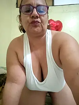 Snapshot of Roxy_77 chatting on 4, 3, 2026 Roxy 77 online show from 4, 3, 2026