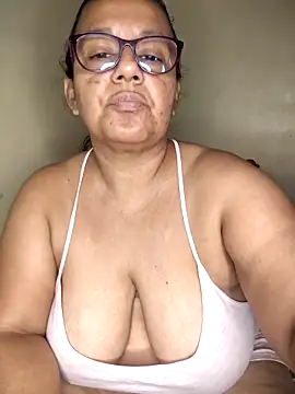 Snapshot of Roxy_77 chatting on 25, 3, 2026 Roxy 77 online show from 25, 3, 2026