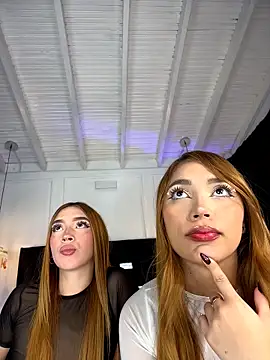 Snapshot of CyberMiaXXX chatting on 28, 3, 2026 CyberMiaXXX online show from 28, 3, 2026