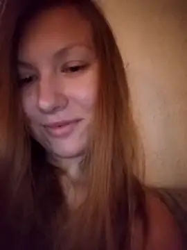 Snapshot of August_Shine chatting on 9, 4, 2026 August Shine online show from 9, 4, 2026