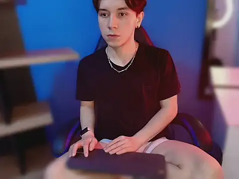 Snapshot of hollannd_ chatting on 14, 3, 2026 hollannd online show from 14, 3, 2026