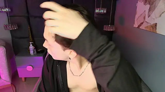 Snapshot of hollannd_ chatting on 11, 4, 2026 hollannd online show from 11, 4, 2026