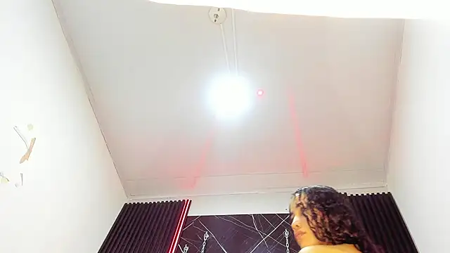 Snapshot of Megan_Duskk chatting on 23, 4, 2026 Megan Duskk online show from 23, 4, 2026
