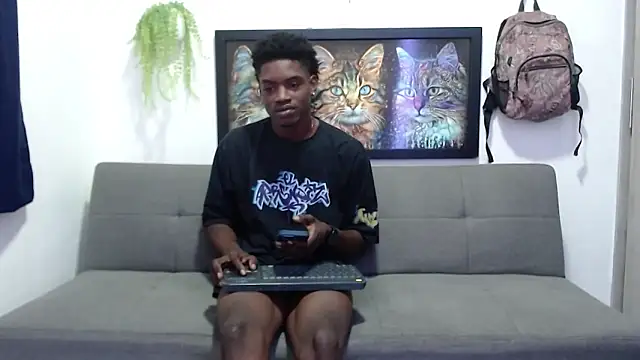 Snapshot of charles_king chatting on 11, 3, 2026 charles king online show from 11, 3, 2026