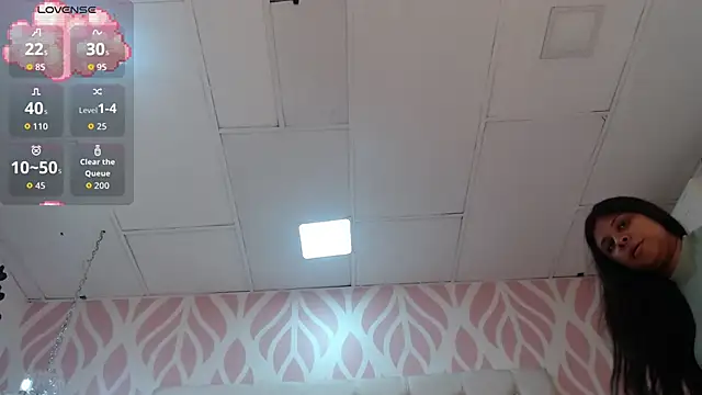 Snapshot of SolAvelary chatting on 13, 4, 2026 SolAvelary online show from 13, 4, 2026