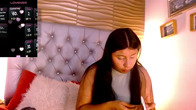 Snapshot of SolAvelary chatting on 21, 4, 2026 SolAvelary online show from 21, 4, 2026