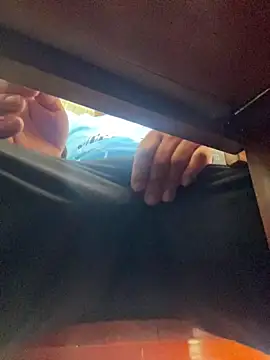 Snapshot of hoang15075 chatting on 10, 4, 2026 hoang15075 online show from 10, 4, 2026