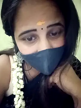 Snapshot of Tamil_Rani- chatting on 18, 4, 2026 Tamil Rani- online show from 18, 4, 2026