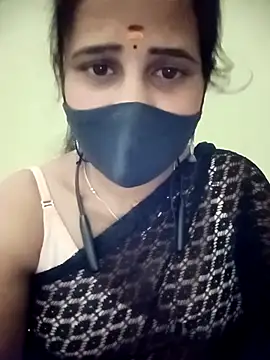 Snapshot of Tamil_Rani- chatting on 21, 4, 2026 Tamil Rani- online show from 21, 4, 2026