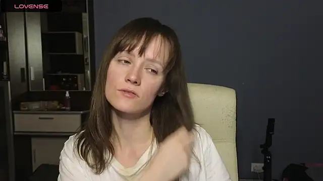 Snapshot of Tender_Swan chatting on 24, 4, 2026 Tender Swan online show from 24, 4, 2026