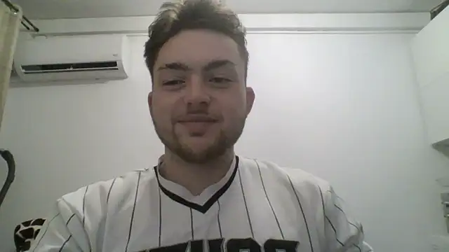 Snapshot of rickmorris08 chatting on 1, 3, 2026 rickmorris08 online show from 1, 3, 2026