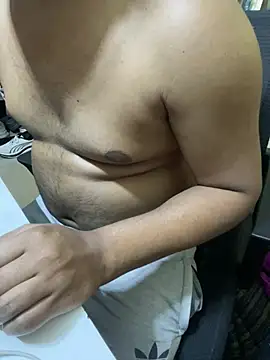 Snapshot of Daddyfuck_01 chatting on 12, 4, 2026 Daddyfuck 01 online show from 12, 4, 2026